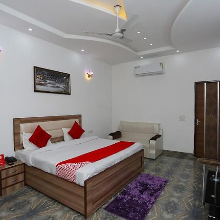 Hotel Rest Palace 阿格拉 外观 照片